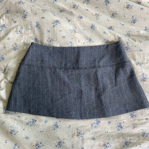 Mini skirt - Picture 2 of 3